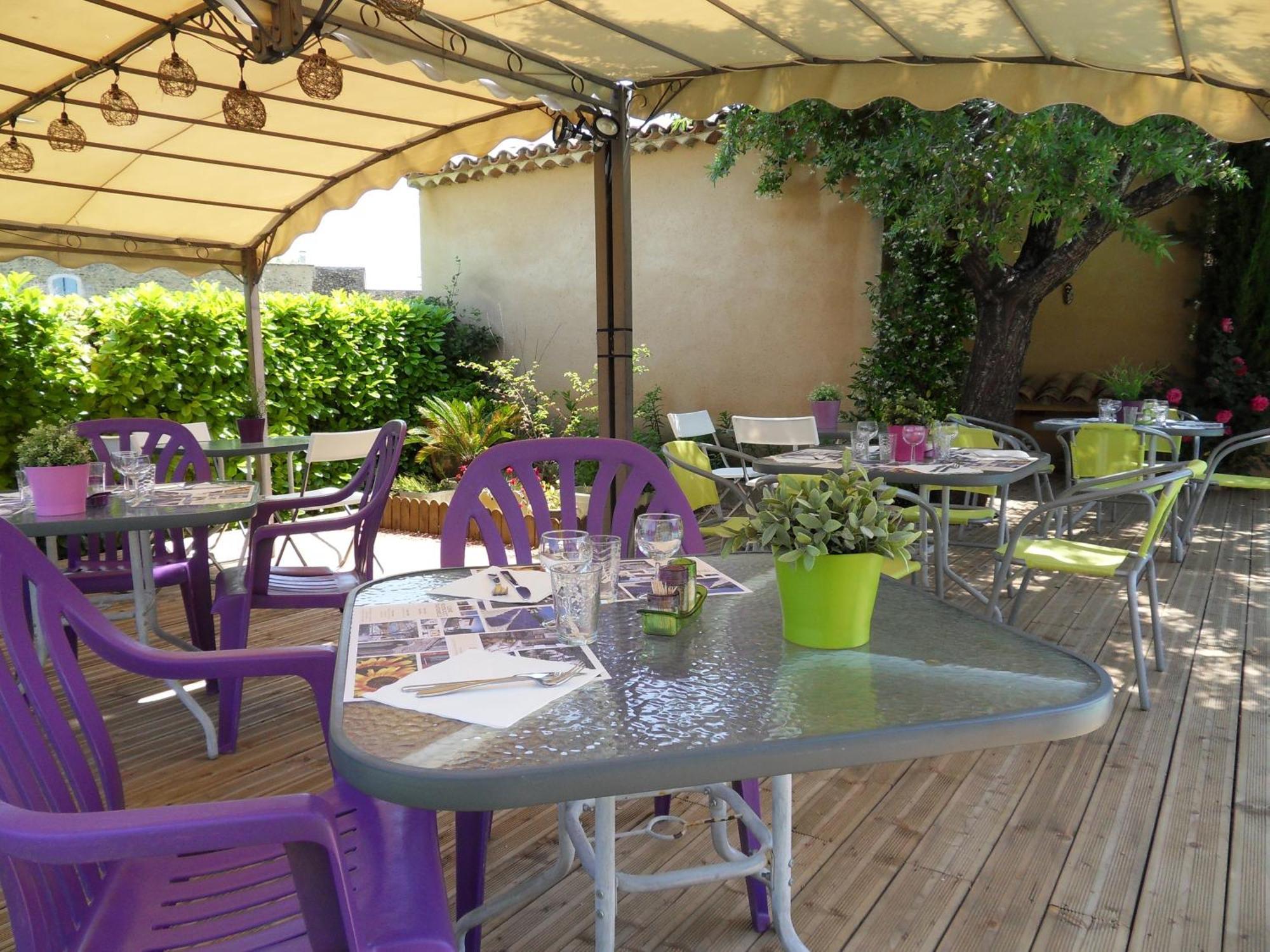 Le Jardin D'Ivana Chambres D'Hotes B&B Avec Piscine Chauffee Oppède Exterior foto