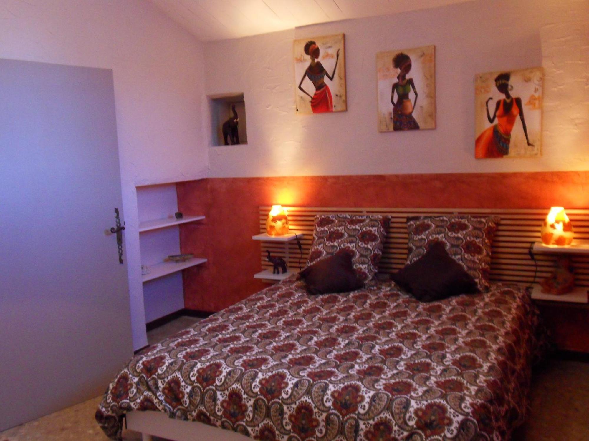 Le Jardin D'Ivana Chambres D'Hotes B&B Avec Piscine Chauffee Oppède Exterior foto