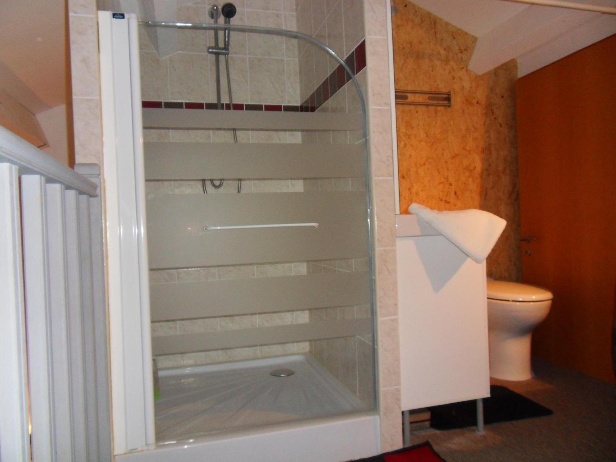 Le Jardin D'Ivana Chambres D'Hotes B&B Avec Piscine Chauffee Oppède Exterior foto